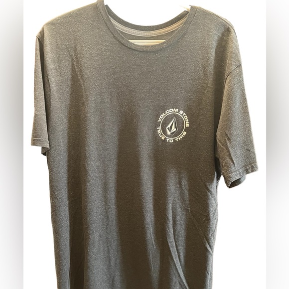 Volcom men’s XL t-shirt - Picture 1 of 3